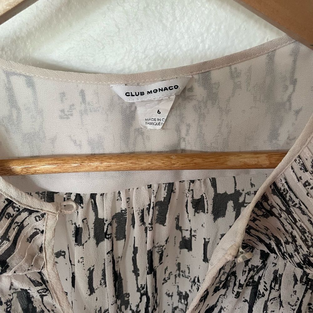 Club Monaco tunic - Picture 2 of 2
